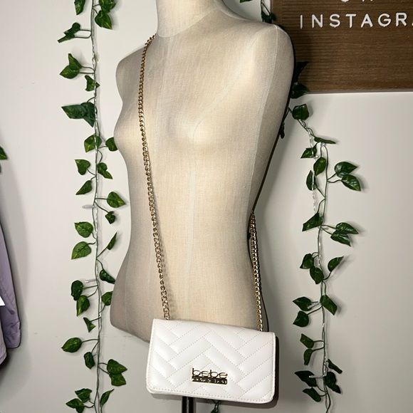 bebe Handbags - BEBE White Gold Crossbody Chain Strap Purse